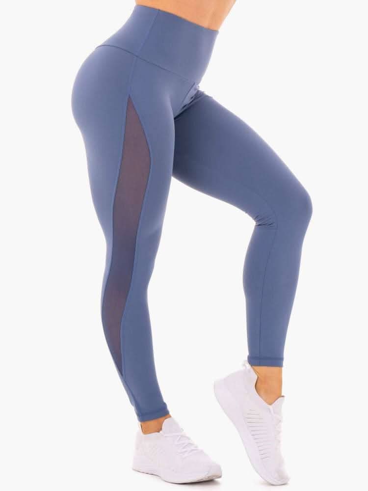 Hype High Waisted Leggings eru fallegar uppháar leggins frá Ryderwear með skemmtilegu sniði og koma í nokkrum mismunandi litum. Hægt að para með Hype Mesh Æfingatopp. Þessar leggings henta vel fyrir lyftingar, í ræktina, jóga, pilates eða cardio æfingar.#litur-color_steel-blue