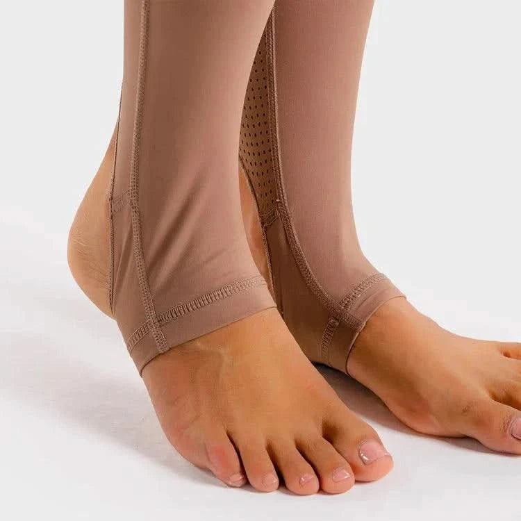 Leggings-konur-leggings-uppháar-í-mittið-íþróttaföt-íþróttafatnaður-æfingaföt-æfingafatnaður-ræktarföt- bleikar - leggings - SQUATWOLF - Ludus.is - íþróttavöruverslun