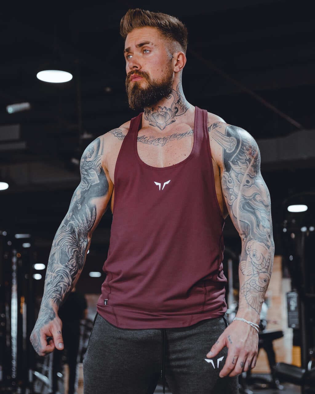 bolir-karlar-herrar-hlýrabolir-stuttermabolir-langermabolir-íþróttaföt-íþróttafatnaður-æfingaföt-æfingafatnaður-ræktarföt-íþróttavörur-íþróttavöruverslun-Ludus.is-SQUATWOLF