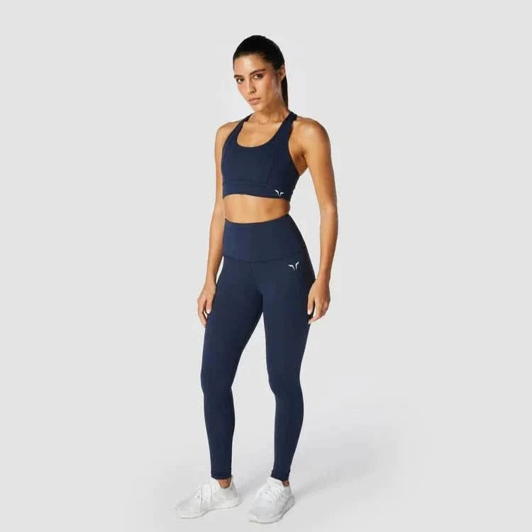 íþróttatoppur - íþróttatoppar - æfingatoppar - æfingatoppur - konur - íþróttaföt - íþróttafatnaður - æfingaföt - æfingafatnaður - ræktarföt - World Class - SQUATWOLF - íþróttavöruverslun -Ludus.is