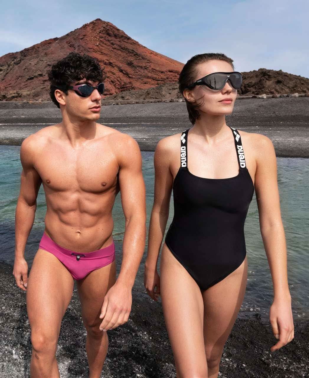 sundbolur-sundbolir-Arena-sundföt-sundfatnaður-sundfataverslun-svartur-elastic-Ludus.is-ísland-Reykjavík-swimwear-Iceland