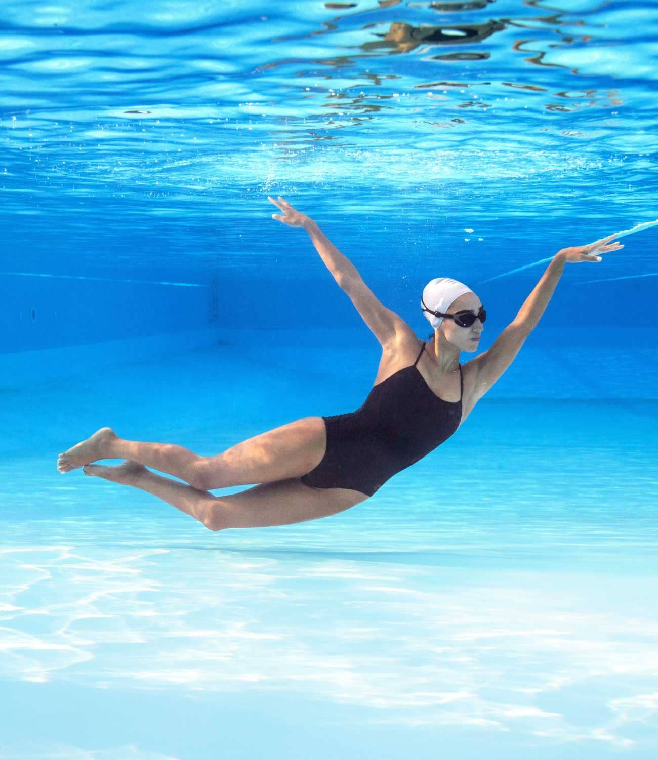 Sundföt-fyrir-börn-sundfatnaður-barna-sundbolir-sundbolur-sundbuxur-sundskýlur-bikiní-sundskýla-Reykjavík-Ísland-sundfataverslun-íþróttavöruverslun-Ludus.is-Arena