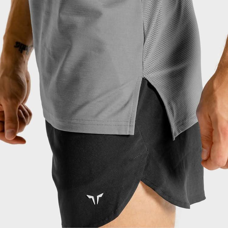 Hlýrabolur - hlýrabolir - bolir - bolur - íþróttabolir - æfingabolir - karlar -Íþróttaföt - íþróttafatnaður - herra - æfingaföt - æfingafatnaður - ræktarföt - Squat Wolf - SQUATWOLF - íþróttavöruverslun - Ludus.is- lyftingar