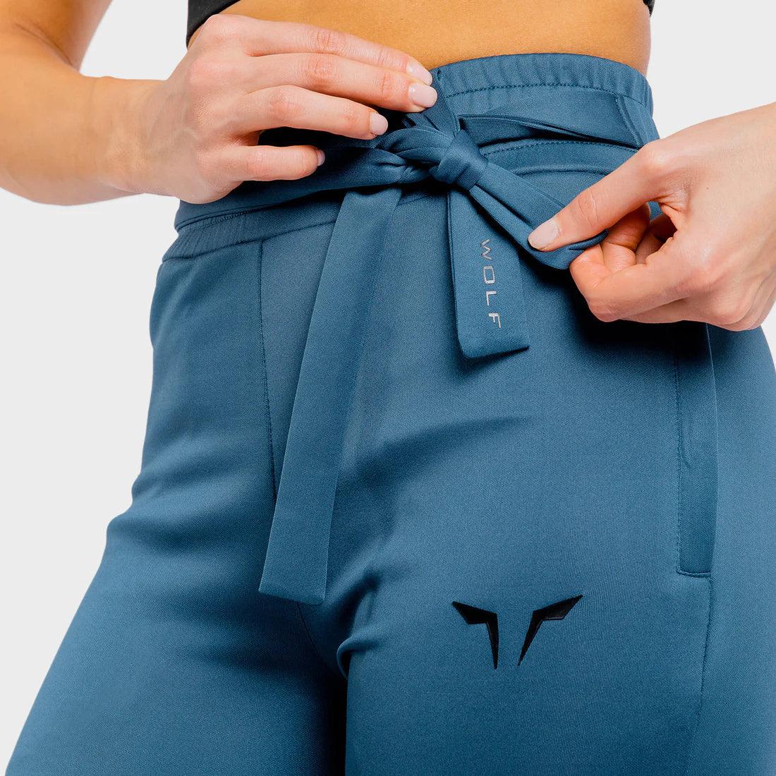 Joggingbuxur - konur - bláar - íþróttaföt - íþróttafatnaður - æfingaföt - æfingafatnaður - world class - ræktarföt - She-Wolf - Do-Knot - SQUATWOLF - Ludus