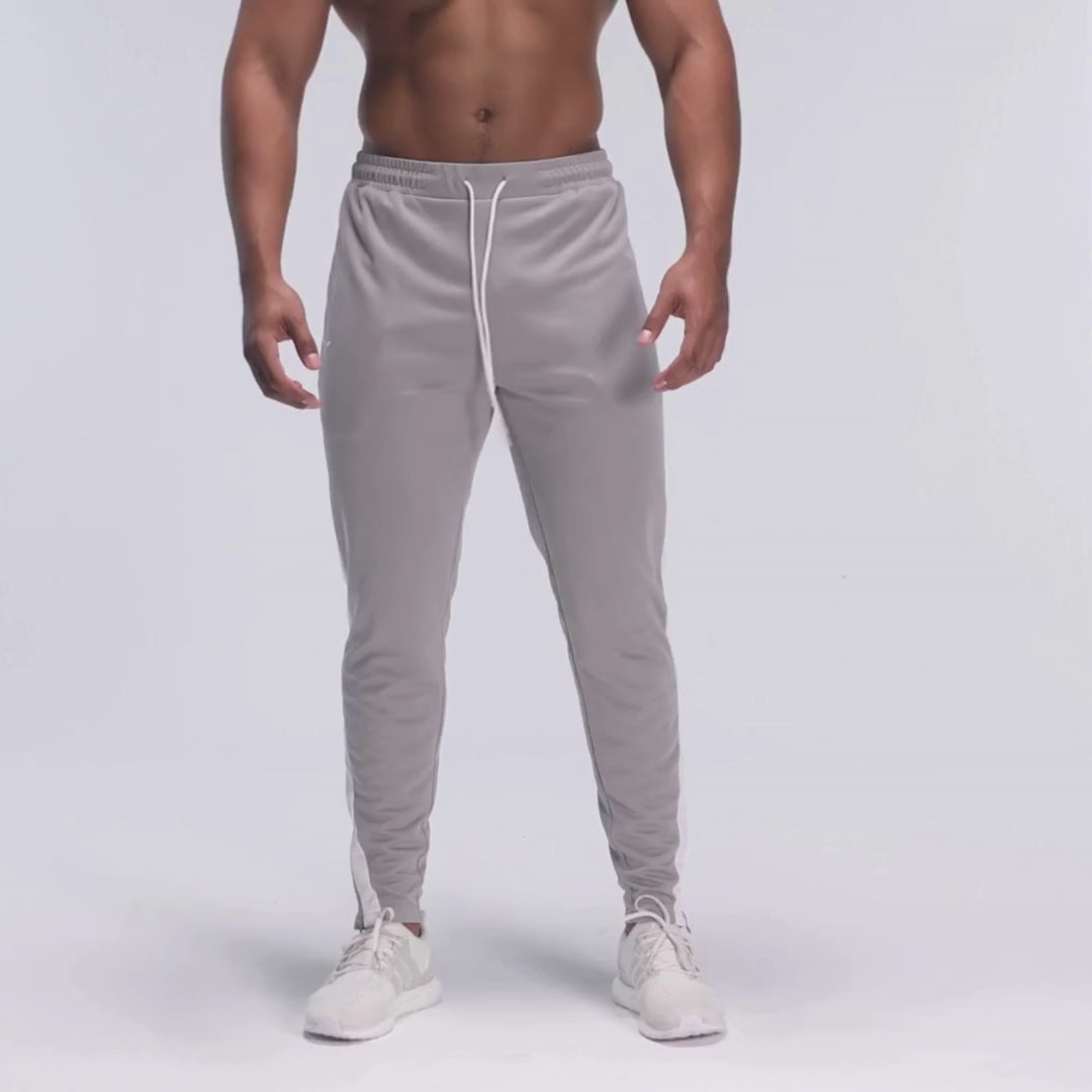 Joggingbuxur - íþróttaföt - herra - karlar - íþróttafatnaður - æfingaföt - æfingafatnaður - ræktarföt - ræktarfatnaður - world - class - gráar - SQUATWOLF - Ludus.is - íþróttavöruverslun - Afþreyingarföt - Squat - Wolf -Afþreyingarfatnaður