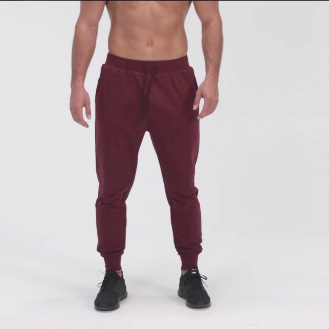 Joggingbuxur - herra - karlar - íþróttaföt - íþróttafatnaður - æfingaföt - æfingafatnaður - ræktarföt - ræktarfatnaður - world - class - SQUATWOLF - íþróttavöruverslun - Ludus.is - Afþreyingarföt - Síðbuxur - Squat - Wolf - Afþreyingarfatnaður