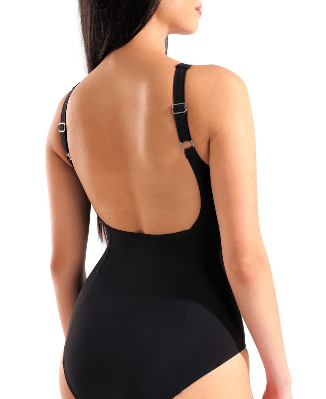 Nærmynd af baki í Arena Isa sundbol með aðhaldi, squared bak og stillanlegar hlýrar.