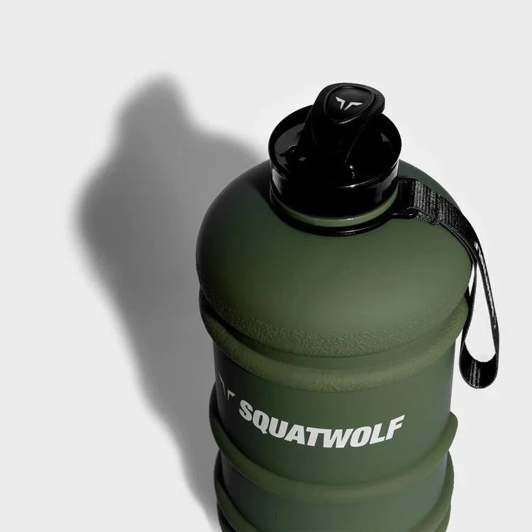 vatnsbrúsi-vatnsbrúsar-vatnsflaska-vatnsflöskur-íþróttavörur-æfingavörur-SQUATWOLF-íþróttavöruverslun-Ludus.is
