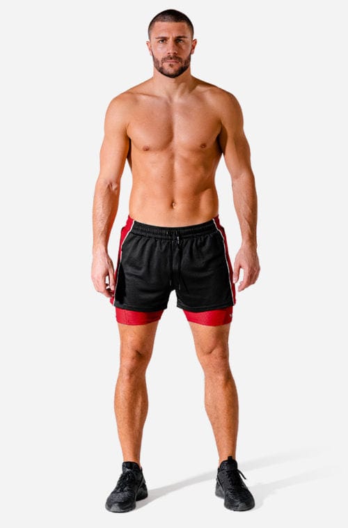 Íþróttaföt frá Squat Wolf í vefverslun Ludus.is. Æfingafatnaður - Hybrid 2 in 1 shorts eru flottar stuttbuxur fyrir herra. Þessar svörtu og rauðu stuttbuxur henta jafnt í Crossfit sem hlaup. #litur-color_onyx-red